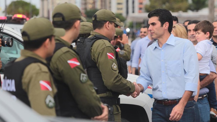 Helder anuncia concurso com 7 mil vagas para a Polícia Militar
