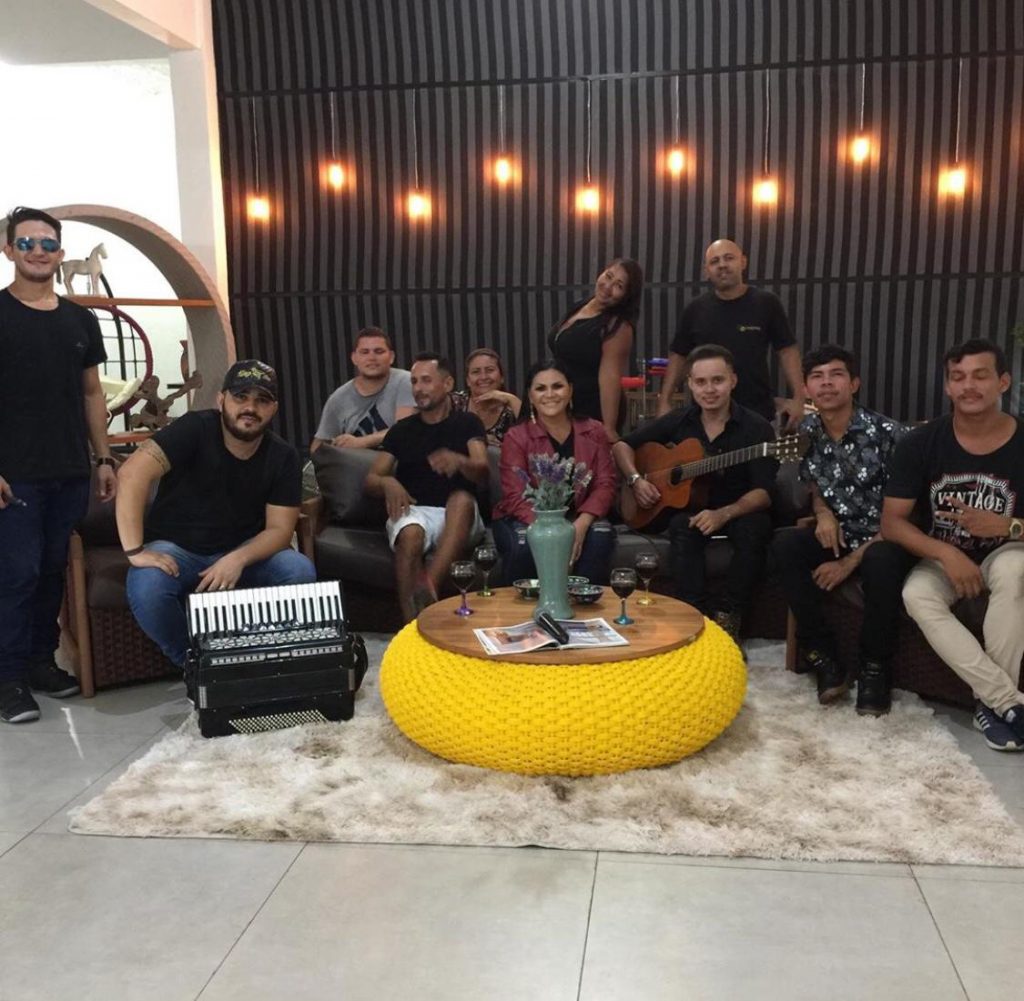 PRIMEIRO DVD ACÚSTICO DA BANDA FORRÓ TUDÃO