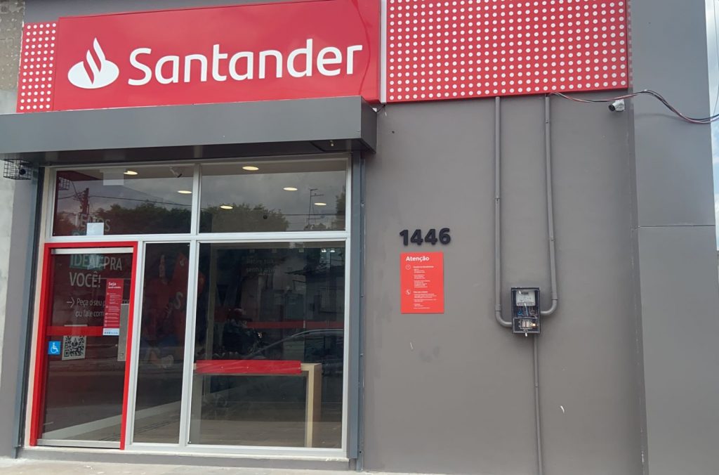 Santander inaugura nova agência em Santa Izabel do Pará