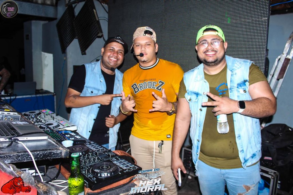 Forra do Aniversário do REX MORAL