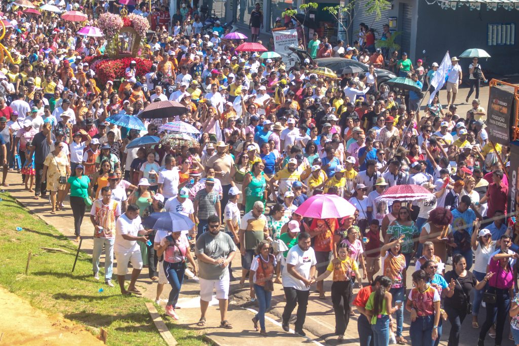 Multidão de Fiéis Comparece ao Círio de Santa Izabel no Último Final de Semana