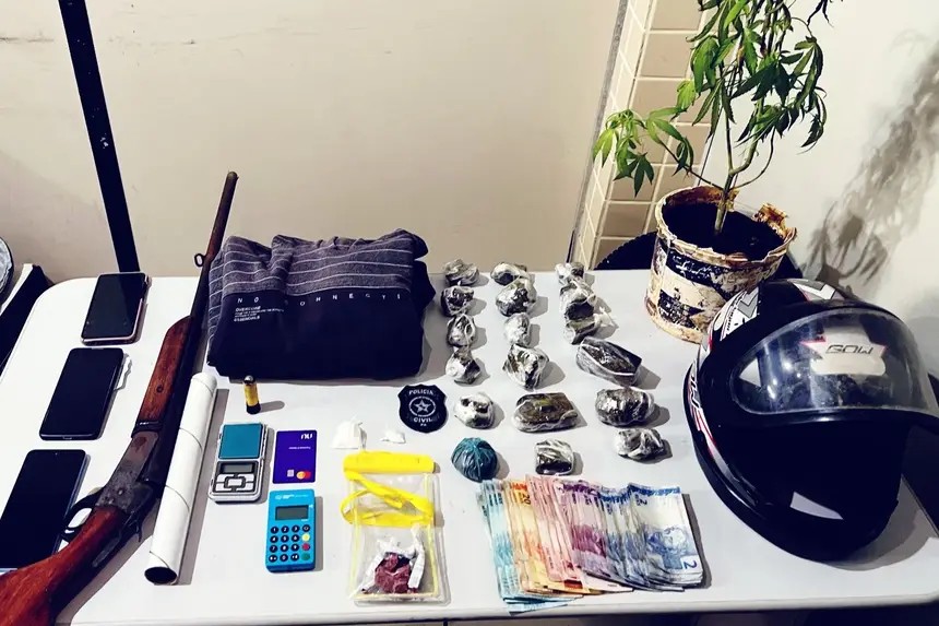 Dupla é presa suspeita de tráfico de drogas, roubo e posse de arma de fogo em Altamira, no Pará