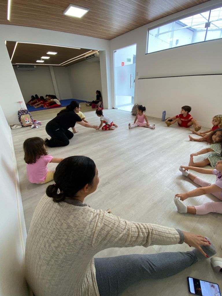 Atividades extracurriculares fortalecem o desenvolvimento infantil além da sala de aula